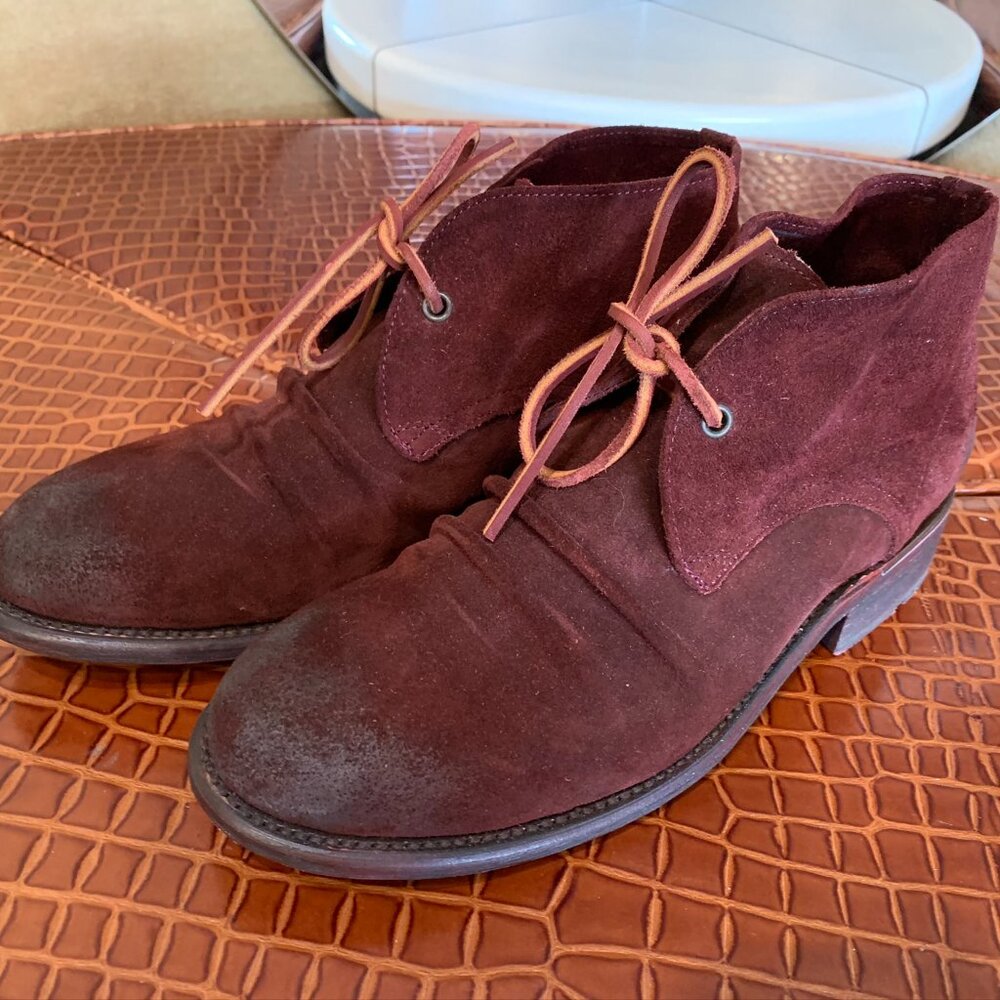 JOHN FLUEVOG LIVING "SCHILLER" WRINKLED CHUKKA BOOT - MENS 8/WOMENS 10 - Picture 2 of 4